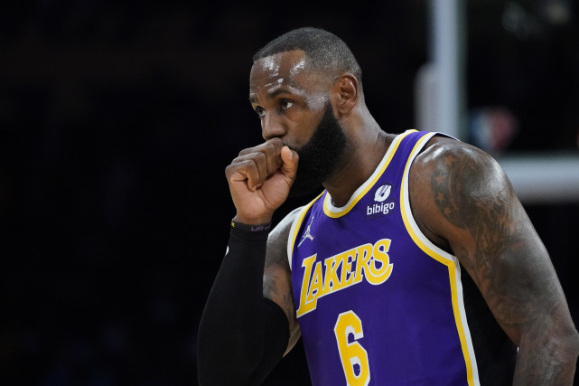 Jamesovo rano produljenje u Los Angeles Lakerse upitno